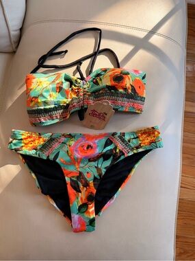 Handmade Women Floral Bandeau Bikini - Turquoise & Orange